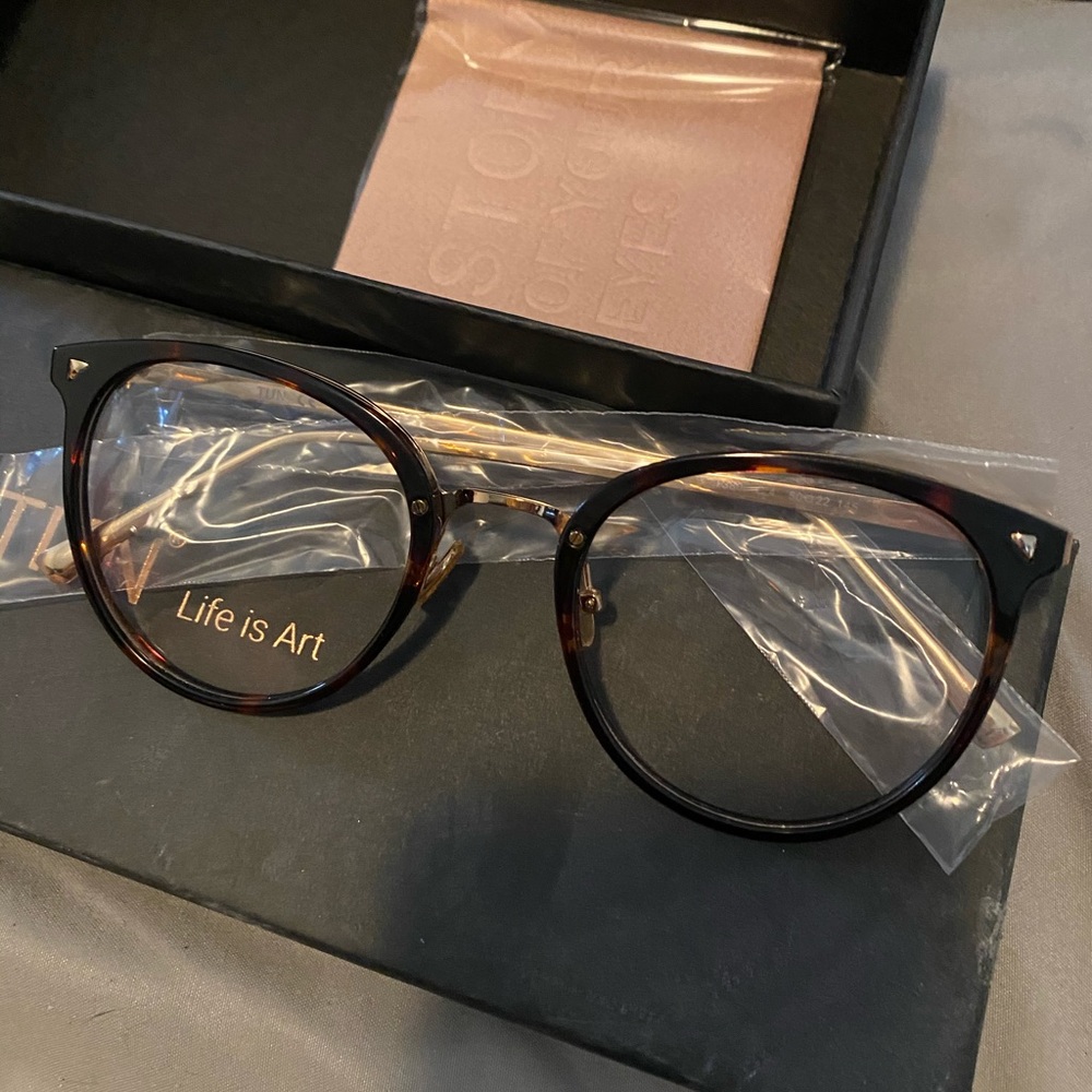 TIJN Eyewear Maaike Amber Non-Prescription Glasses
